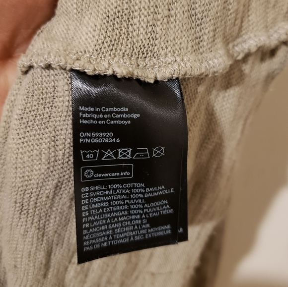 🦋H&M Divided Long Sleeve Kanye West Yeezy Shirt - Picture 3 of 4